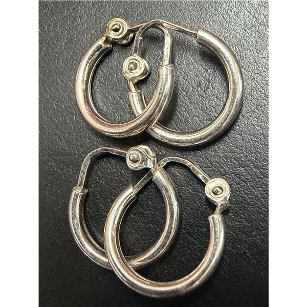 SILVER (1.5G) SMALL HOOP EARRINGS