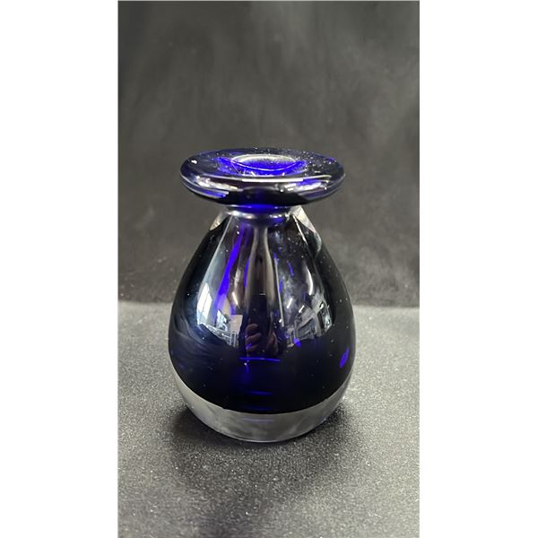 3" TALL ROBERT HELD ART GLASS VASE