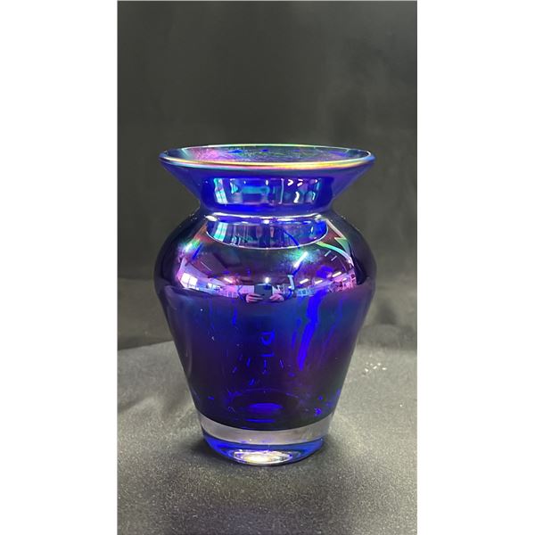4" TALL ART GLASS VASE SIGNED "JB" (COULD BE JAN BENDA)