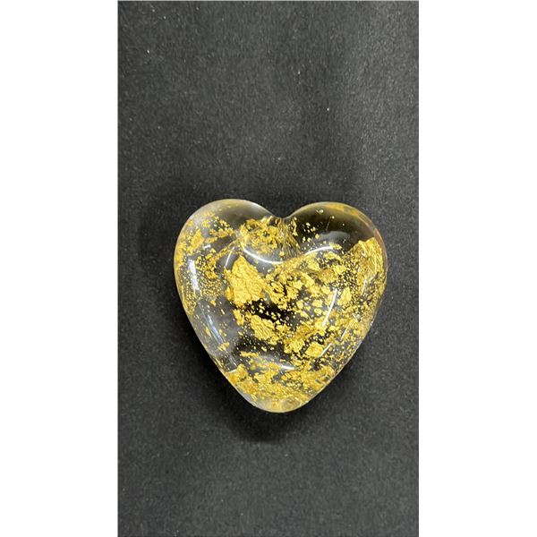 ROBERT HELD ART GLASS HEART: APPROX. 2"L X 2"W X 1"T
