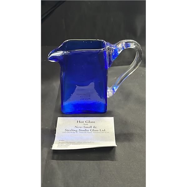LISA SAMPHIRE ART GLASS PITCHER: 5.25"T X 6.5"W X 2.25"D