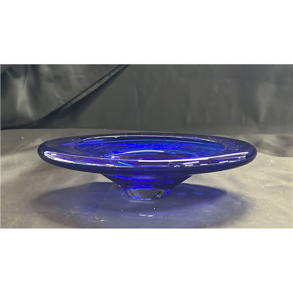 ART GLASS BOWL SIGNED "JB" (COULD JAN BENDA): 8.5"W X 6.25"D X 2.25"T