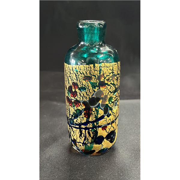4.25" TALL ART GLASS VASE - ARTIST UNKNOWN/NO SIGNATURE