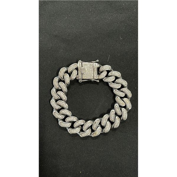 CRYSTAL STUDDED CUBAN LINK BRACELET WITH BOX CLASP