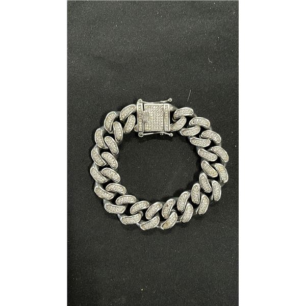 CRYSTAL STUDDED CUBAN LINK BRACELET WITH BOX CLASP