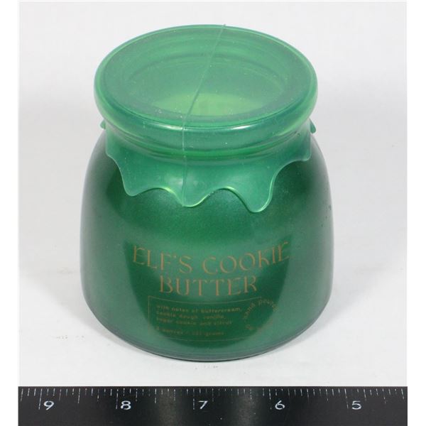 NEW ELFS COOKIE BUTTER SCENTED CANDLE