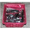 Image 1 : TOTE OF STORE SHELF HANGERS