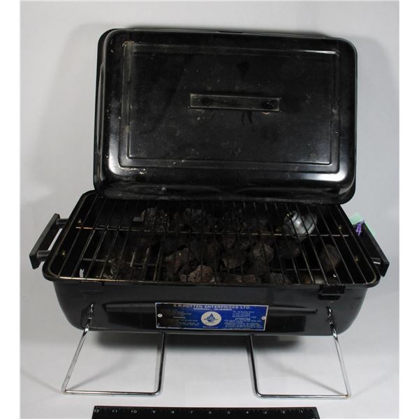 PORTABLE CHARCOAL BARBECUE