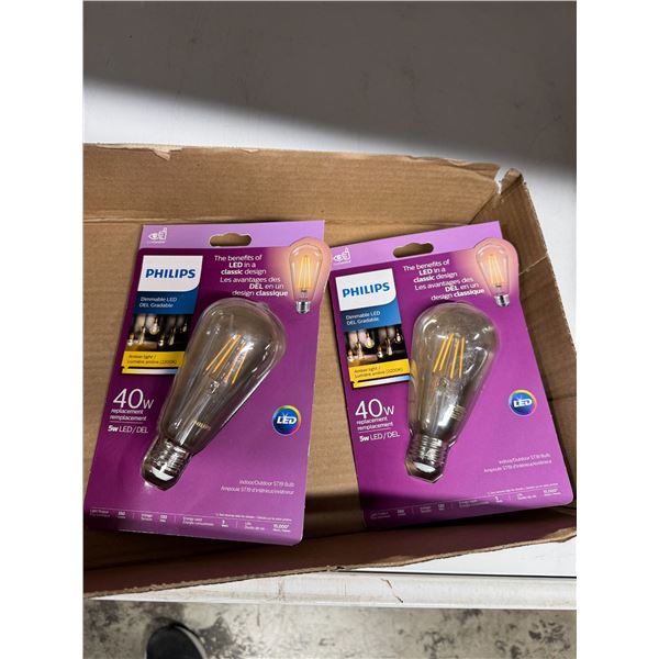Phillips 40 W light bulbs