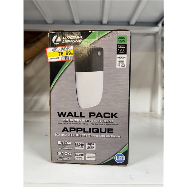 Wall pack 15 W LED entry light