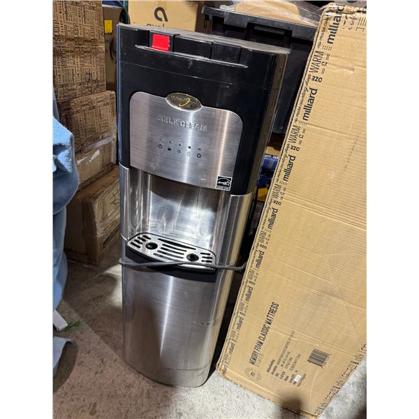 Whirlpool, self clean water machine bottom load