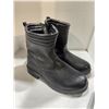 Image 1 : Boots size 8