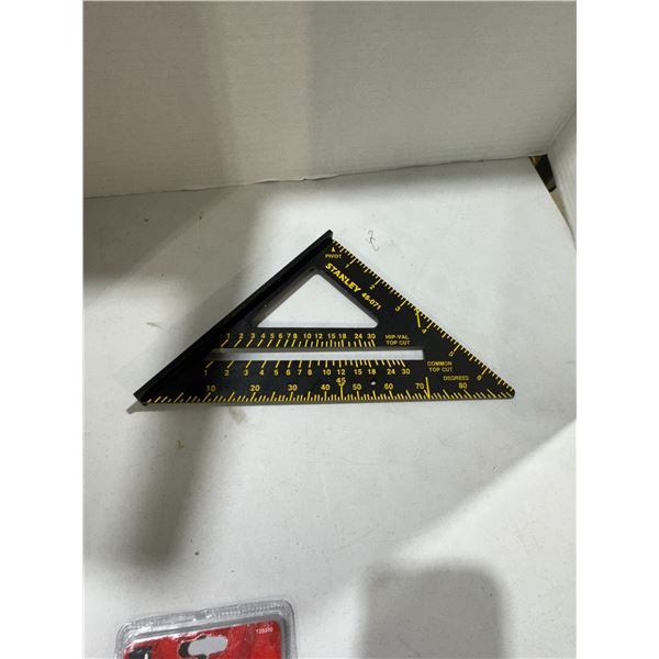 Stanley 46–071 triangle