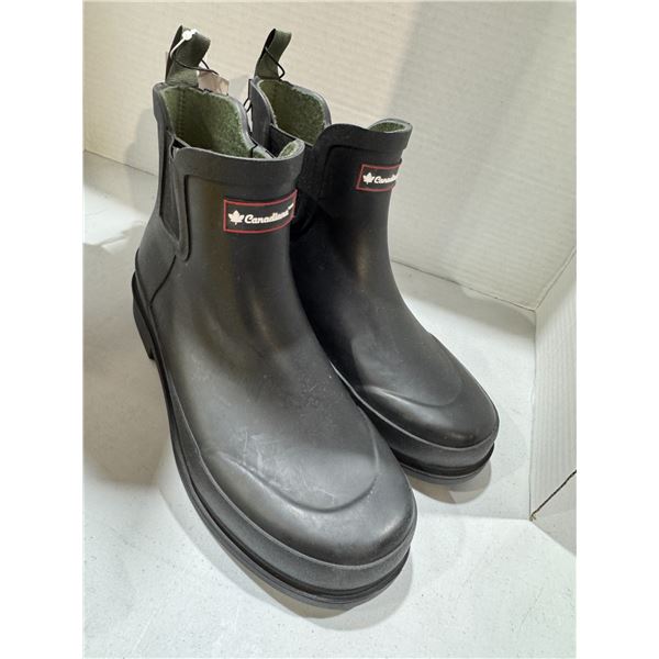 Canadian boots size 7