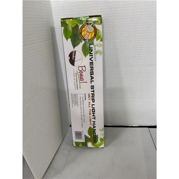 Sandblaster Universal strip light hang