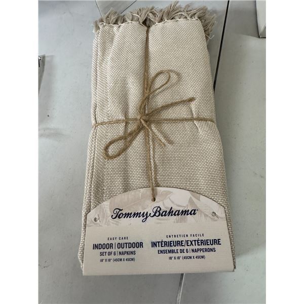 Tommy Bahama indoor outdoor set of six napkins