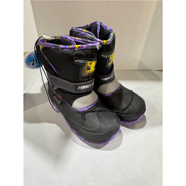 Minecraft boots children's size 3