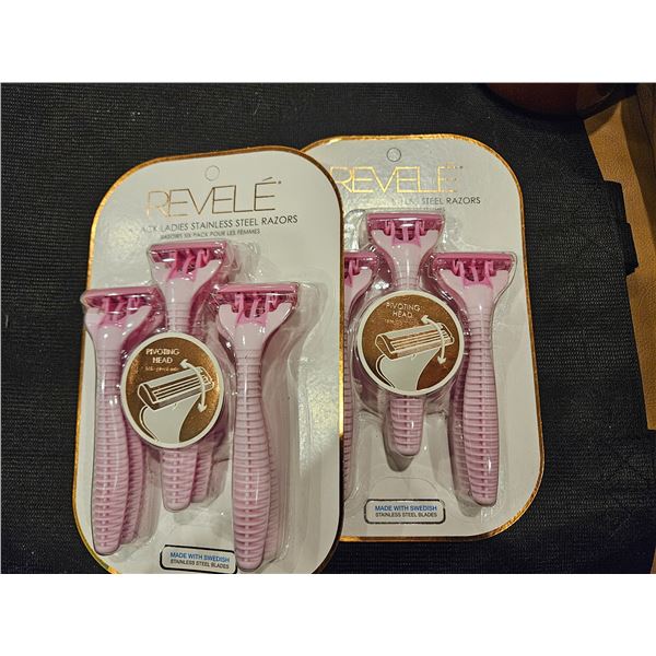 2 packs razors