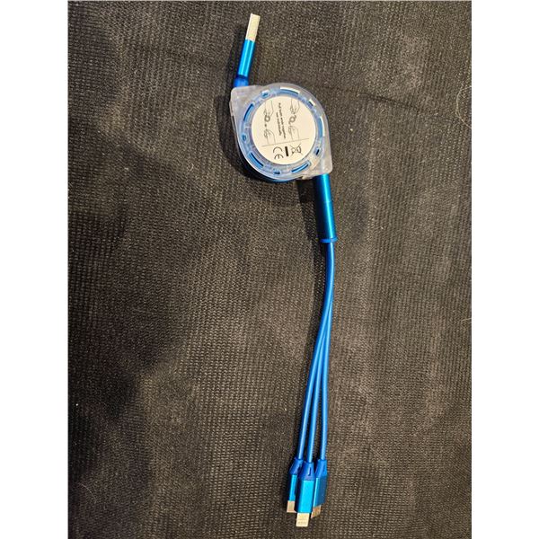 3 in 1 retractable cord - Blue