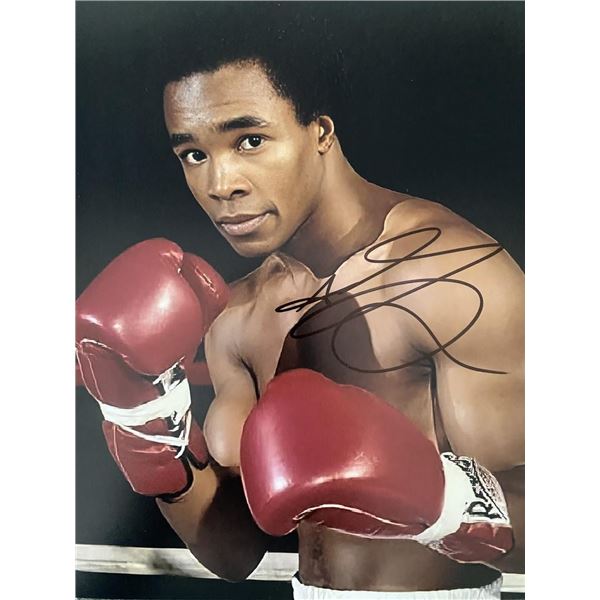 Boxing Champion Sugar Ray Leonard signed photo