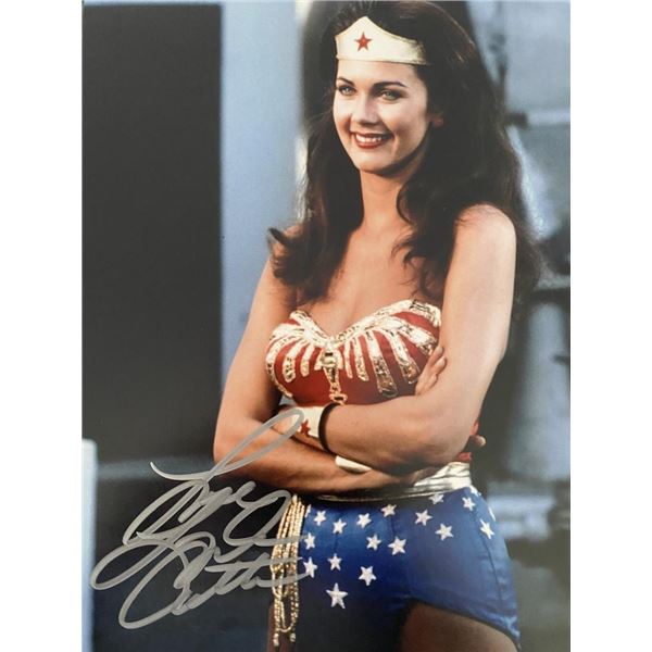 Wonder Woman Lynda Carter signed photo