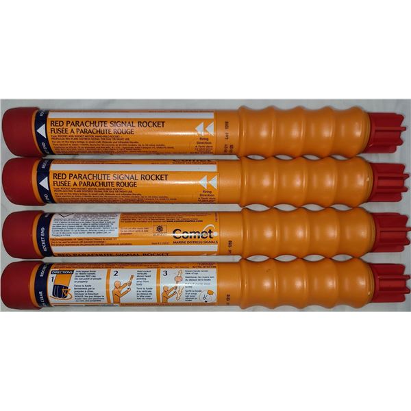 Parachute Aerial Rockets Red Comet - Lot of 4 Flares - Made in Germany .