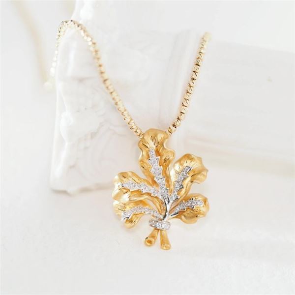 18K Gold Diamond Floral Pendant