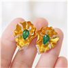 Image 4 : 18K Gold Emerald Lotus Earrings