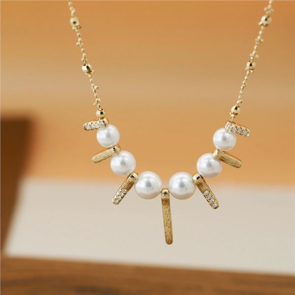 18K Gold Pearl Necklace