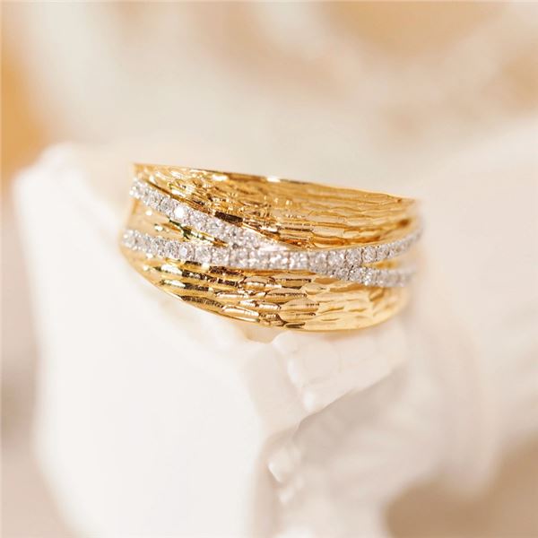 18K Gold Hammered Cross Diamond Ring