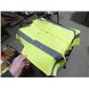 Image 1 : 12 Med Safety Vests