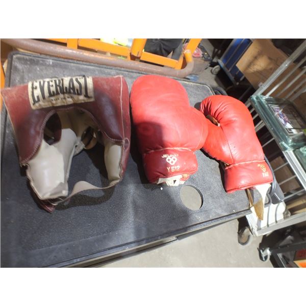 Vintage Boxing Gloves & Head Gear