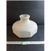 Image 1 : Aladdin Model 301 "Chippendale" Lamp Shade For Table Lamp 8" Tall/ 10 1/2" Across