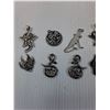 Image 2 : (8) Necklace Pendants - Occult