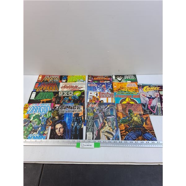 (16) Comicbooks Savage Dragon, Comet, Space, Misc