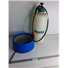 Image 1 : Spray- Doc Gilmour Gardening Innovation 3 Gal/11.4 L, Heated Dog Bowl As Is, Cannot Ship