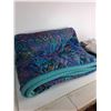 Image 2 : Coral Blanket 96"x104", Throw blanket, (3) Duvet Cover 103"x88", (1) Mattress Protector, (8) Pillows