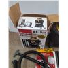 Image 2 : *2.0 HP Shop Vacuum, Filter Bags, Attachments - Powers On, As Is, Cannot Ship