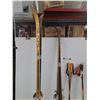 Image 4 : *Inuvik & Tourglide Skis & Ski Poles 80" & 75", Cannot Ship
