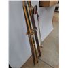 Image 5 : *Inuvik & Tourglide Skis & Ski Poles 80" & 75", Cannot Ship