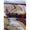 Image 2 : (2) Throw Pillows & Throw Blanket