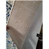 Image 3 : Ornate Patterned Rug - 60" x 40"
