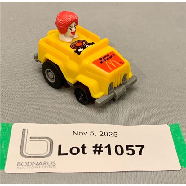 Vintage 1984 MacDonald's Fast Macs Ronald Mac Pull-Backs Car - Works!