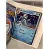 Image 10 : POKEMON - Mini 30-Card Binder Filled With Holo & Non-Holo Cards