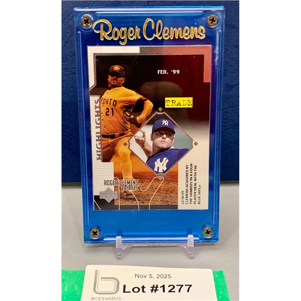 Roger Clemons Toronto Blue Jays / Yankees HOF Pitcher Baseball Card in Holder