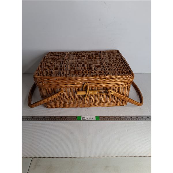 Vintage Wicker Picnic Basket