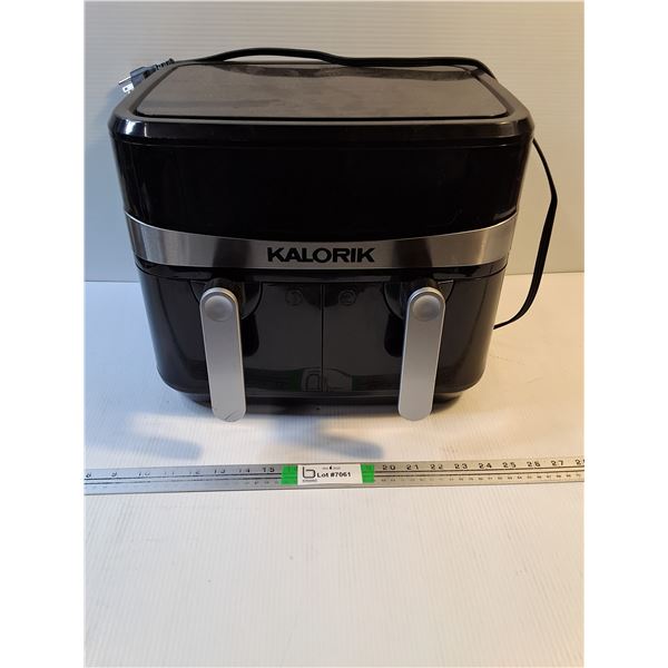 Kalorik Brand Air Fryer-Powers on-untested