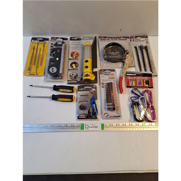 Chain Oil Filter Wrench,Auto Safety Tool,Laser Pro Measuring Tool,(2) Screwdrivers and more as pictu