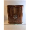 Image 1 : Vintage Rogers "Tombstone Style" Radio -  18" High/ 15.5" Wide/ 9.5"- 1930's
