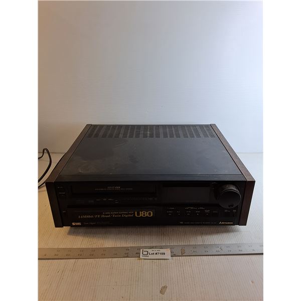 Mitsubishi VHS VCR - Powers On
